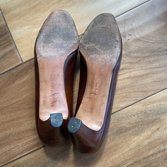 Vintage Ferragamo brown leather heels - Picture 6 of 6
